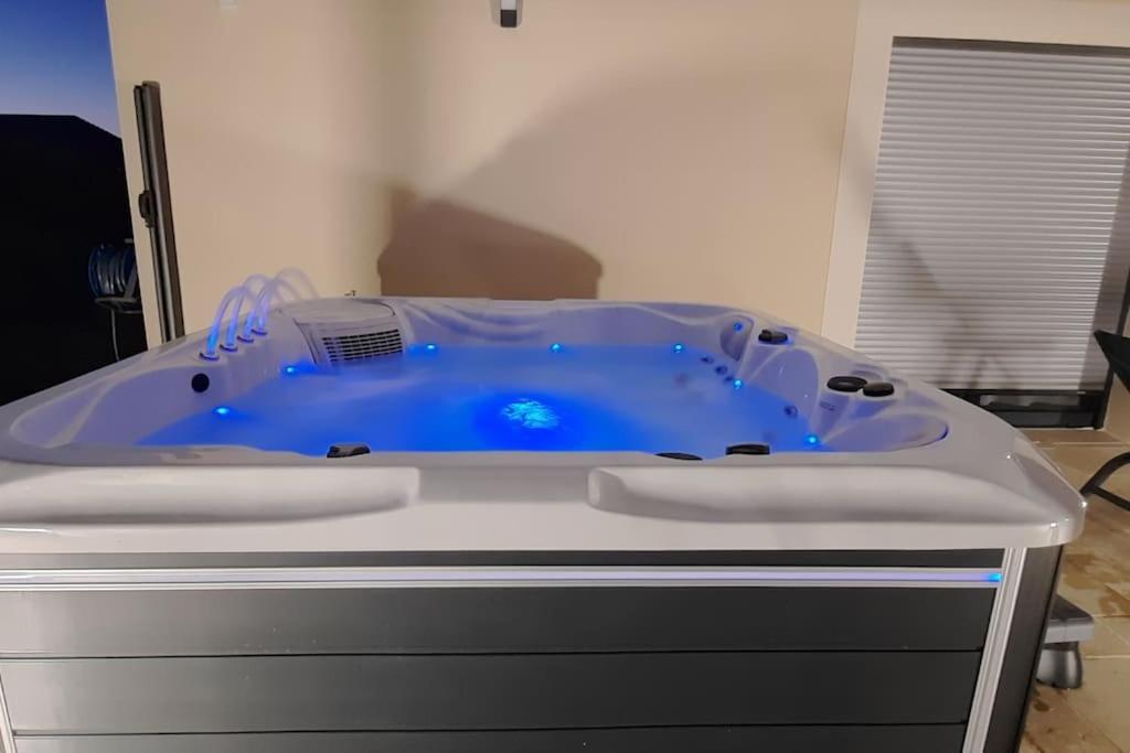 Villa Drome Jacuzzi La Maison D'A Cote Chatuzange-le-Goubet 외부 사진